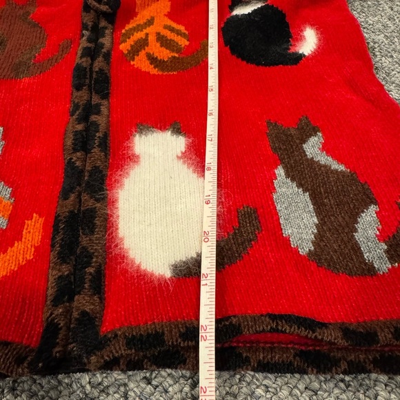 Woman’s Red Cat Pattern Jacket - Picture 8 of 8